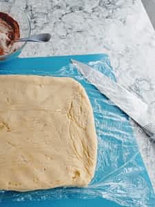 masa en forma rectangular para cortar porciones