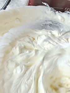 la mezcla del relleno de marscapone