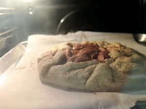 la galette de peras en el horno