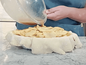 verter líquido del relleno el la base