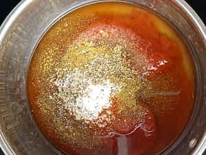 los ingredientes en la olla