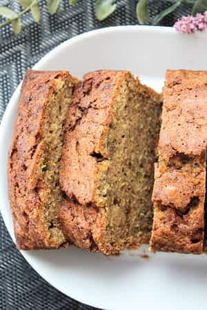 trozos de bizcocho de calabacín