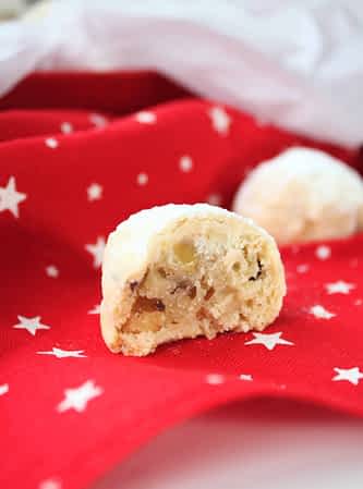 vista interior de una galleta de nuez