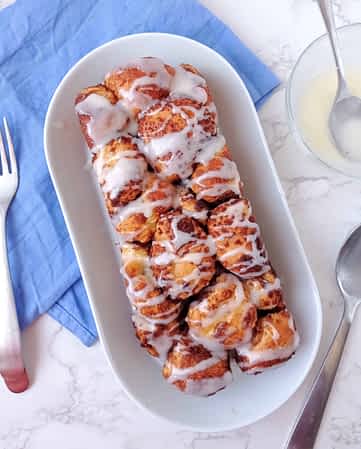 vista de arriba del pan de canela (monkey bread) entero