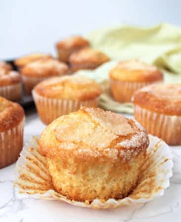 muffins de yogur en la encimera