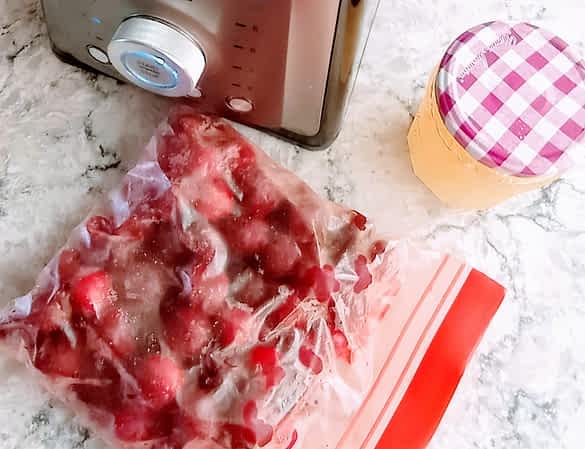 los ingredientes para hacer un sorbete de cerezas