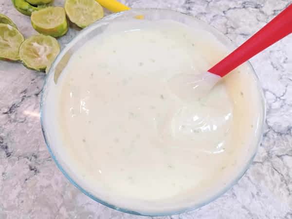 el relleno mezclado en un tazón