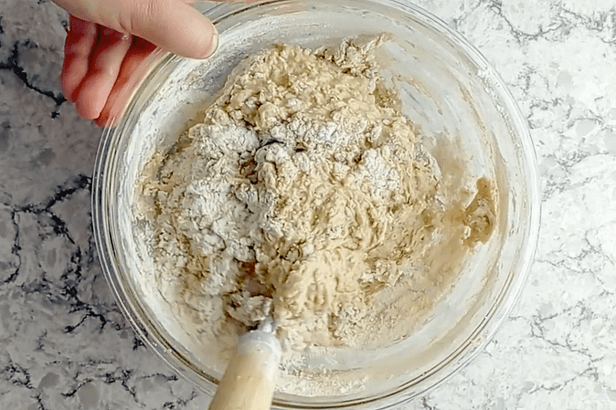 incorporando la harina