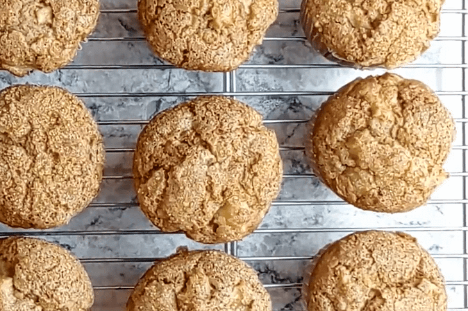 los muffins horneados